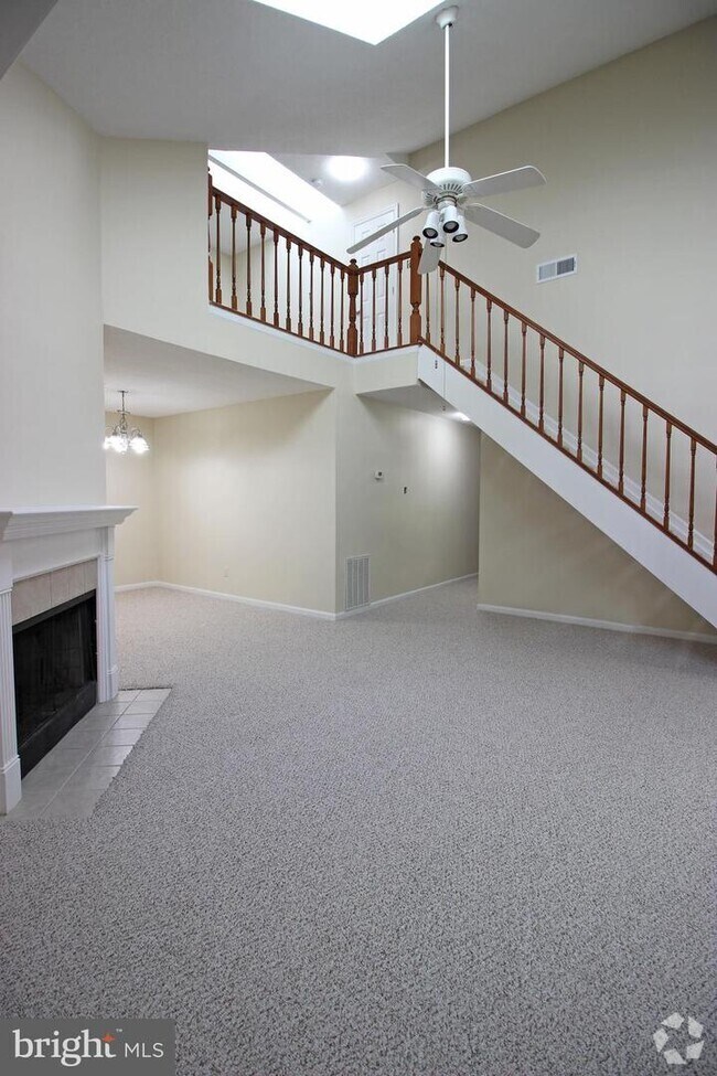 The Heights at Penderbrook Apartments for Rent with Parking Fairfax