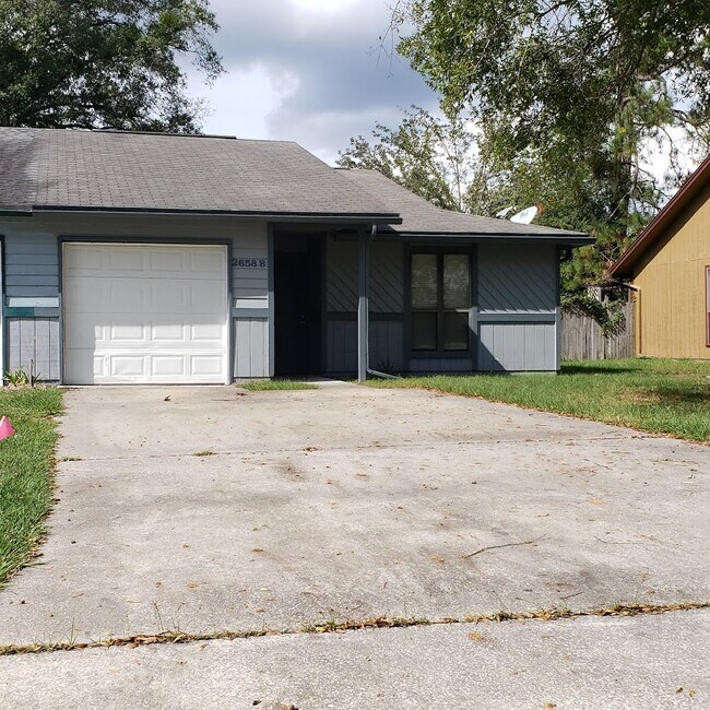 Foto del edificio - 2658B San Francisco Blvd