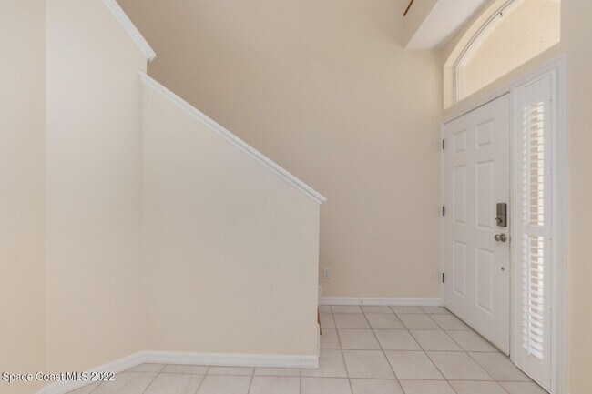Building Photo - 308 Espana Ct