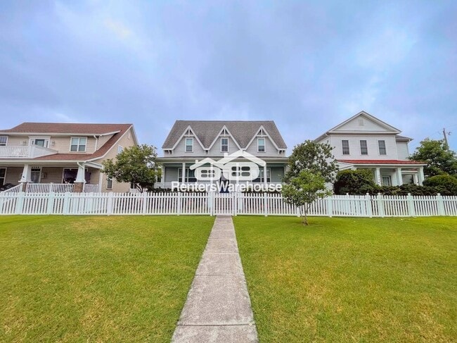 Building Photo - 3711 E Ocean View Ave