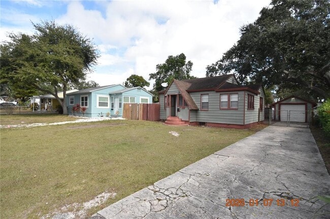 Foto del edificio - 2500 Auburn St S