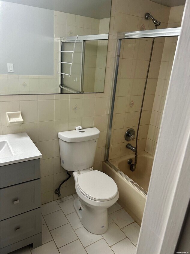 Foto del edificio - 156-37 76th St