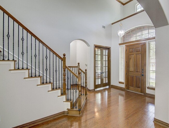 Foto del edificio - 1425 River Forest Dr