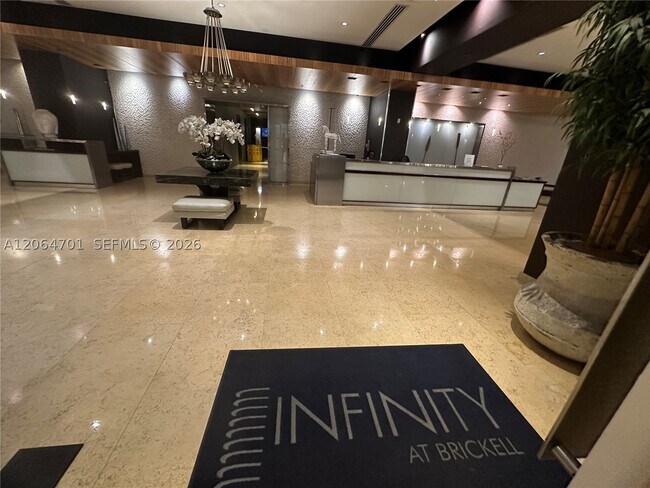 Foto del edificio - 60 SW 13th St