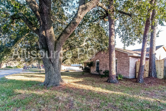 Building Photo - 6001 Melanite St