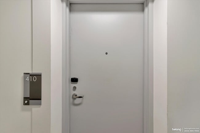 Building Photo - 1075 Market St