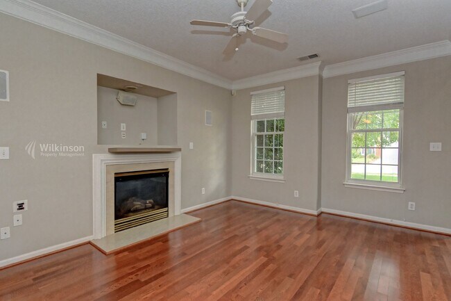 Building Photo - Huntersville Move-In Rady 2-Story 3br/2.5bth