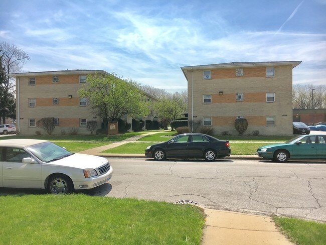 Foto del edificio - Maplewood Apartments