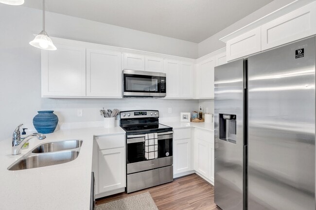 Foto del edificio - 14681 Astin Ln