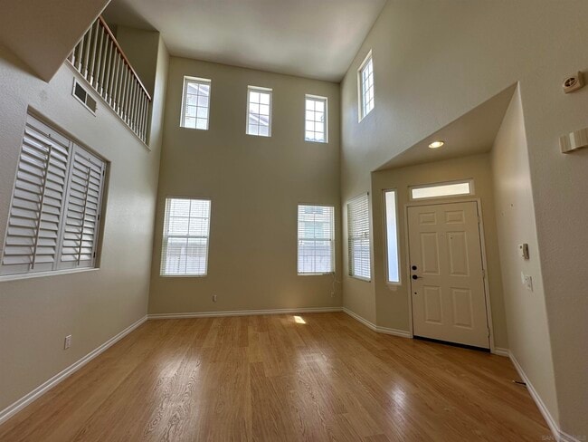 Building Photo - 3024 Rancho la Presa