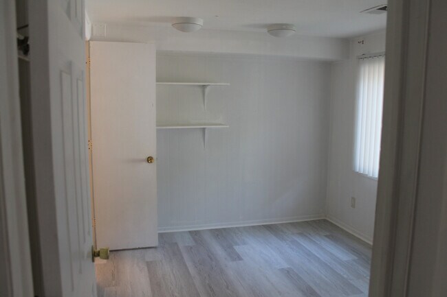 Building Photo - 257 E Nittany Ave