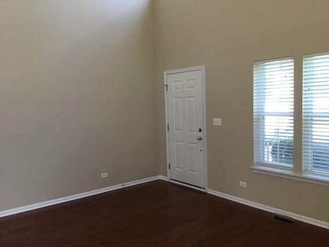 Building Photo - 1663 Rosehall Lane