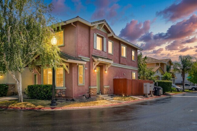 Foto del edificio - 3235 Marrissey Ln