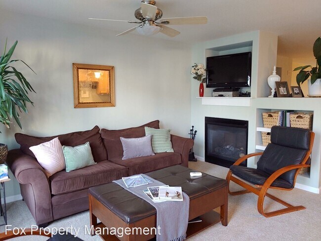 Building Photo - 3 br, 2.5 bath House - 358 Fern Lake Court