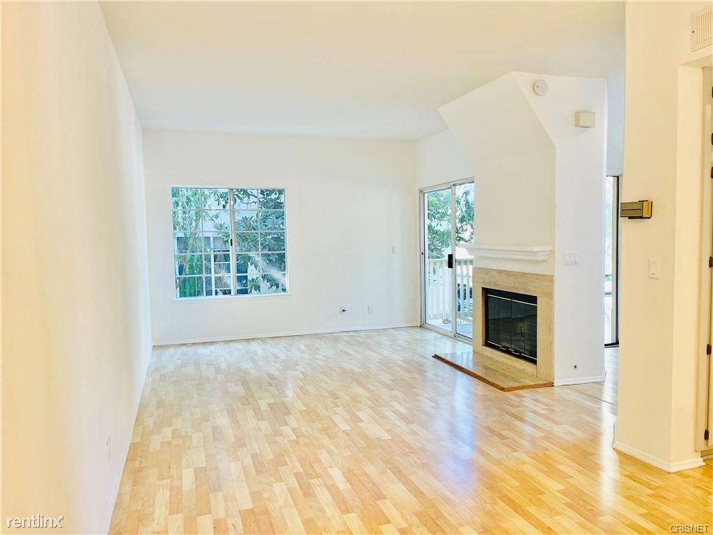 688 Indian Oak Ln, Oak Park, CA 91377 Townhome Rentals in Oak Park CA