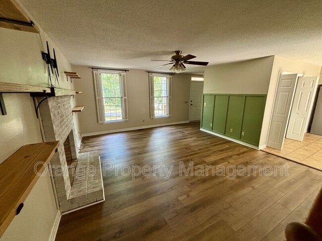 Foto del edificio - 193 Heather Dr