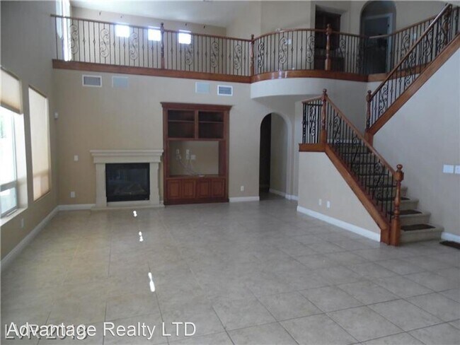 Building Photo - 5 br, 3 bath House - 513 Puenta Del Rey St...