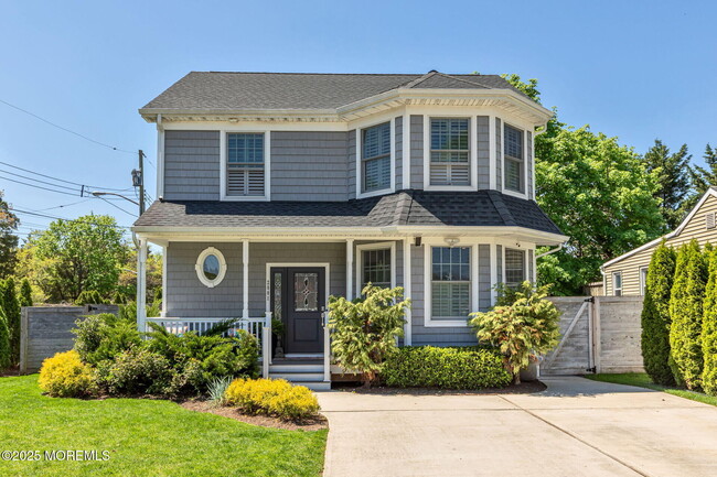 Building Photo - 2801 Harrison St