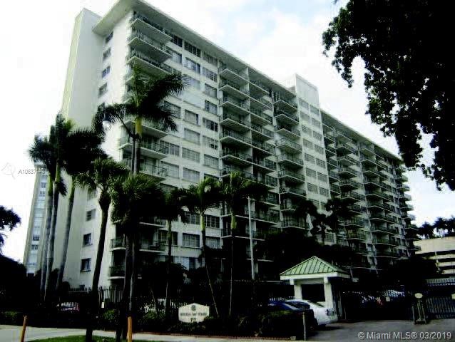 Building Photo - 1408 Brickell Bay Dr