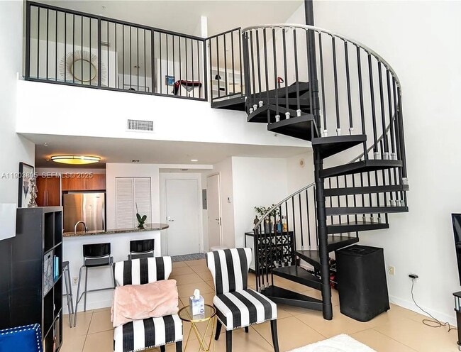 Building Photo - 300 S Biscayne Blvd