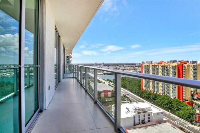 Building Photo - 300 Sunny Isles Blvd