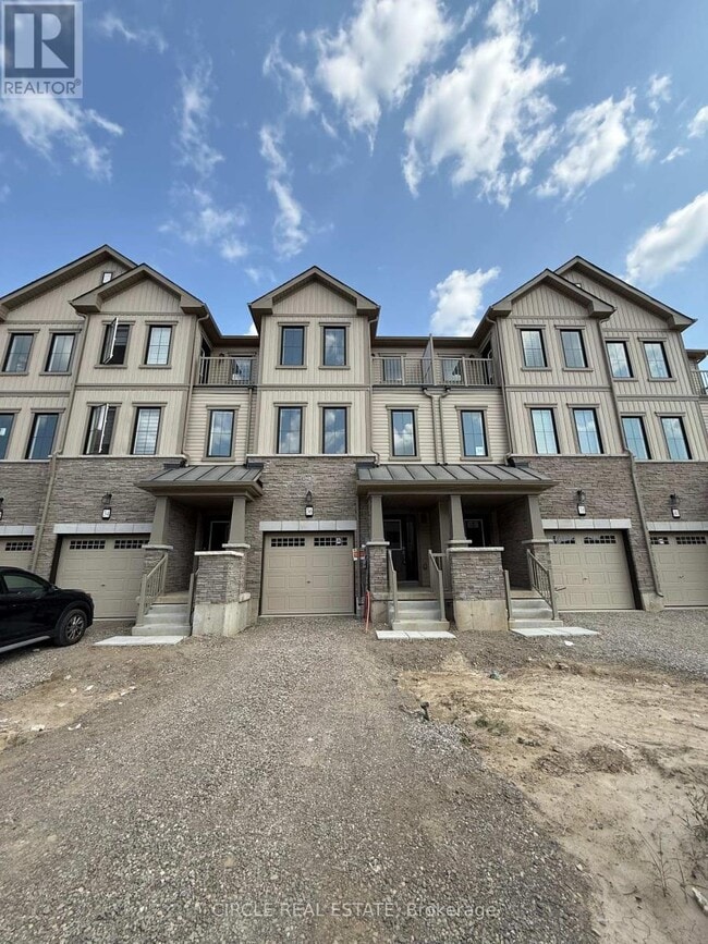 Building Photo - 36 Hine Rd