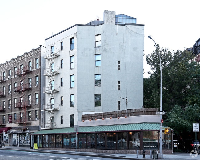 Building Photo - 47-49 7th Ave