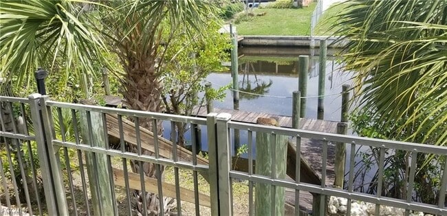 Foto del edificio - 9358 Palm Island Cir