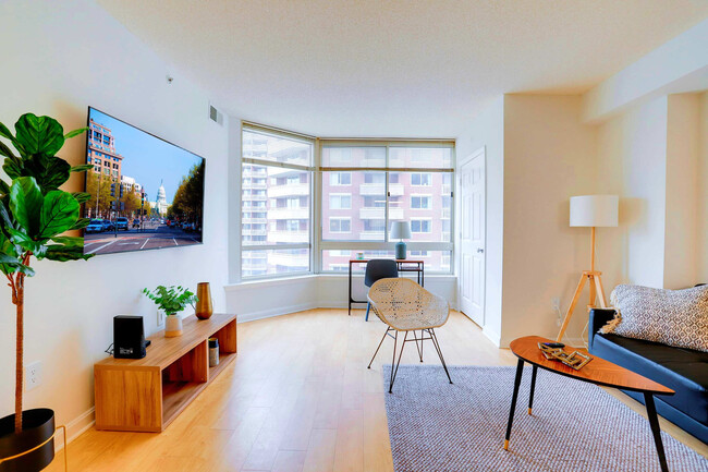 Foto del edificio - 901 N Pollard St