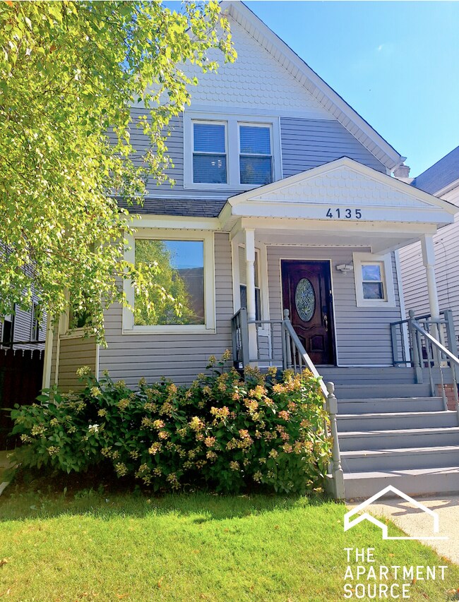 Foto del edificio - 4135 W Henderson St