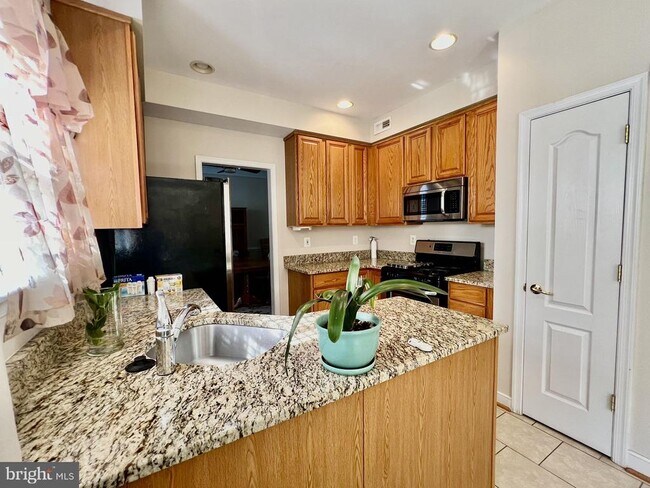 Building Photo - 13031 Torchlight Dr