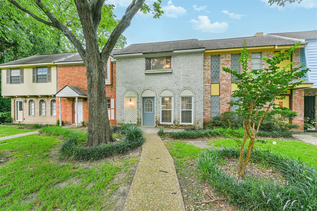 Primary Photo - 433 Sunset Dr