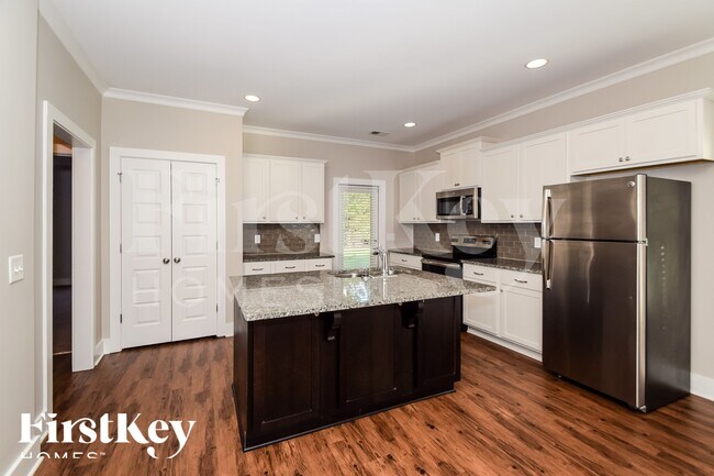 Foto del edificio - 5521 Park Side Rd