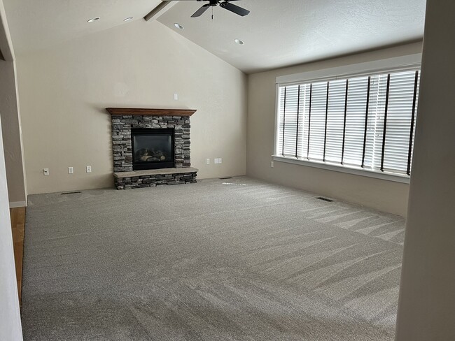 Building Photo - 6508 Jordon Jct