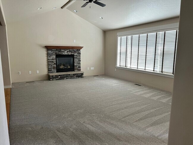 Foto del edificio - 6508 Jordon Jct