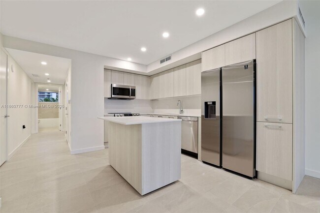 Foto del edificio - 1500 Bay Rd