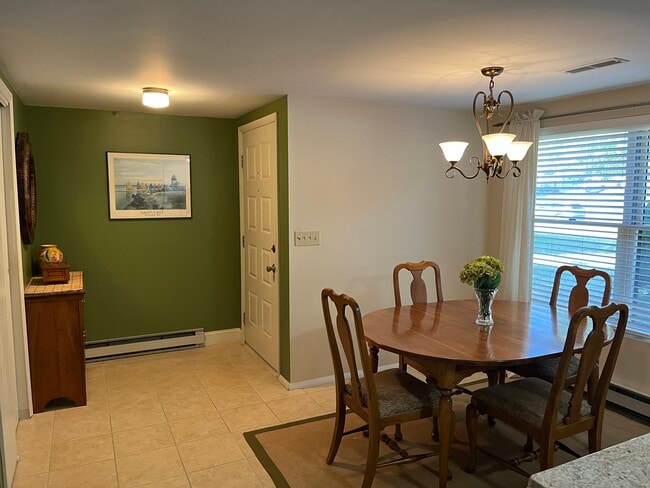 Entryway + Dining Area - 250 Thimbleberry Rd