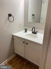 Building Photo - 39 Laurie Ln