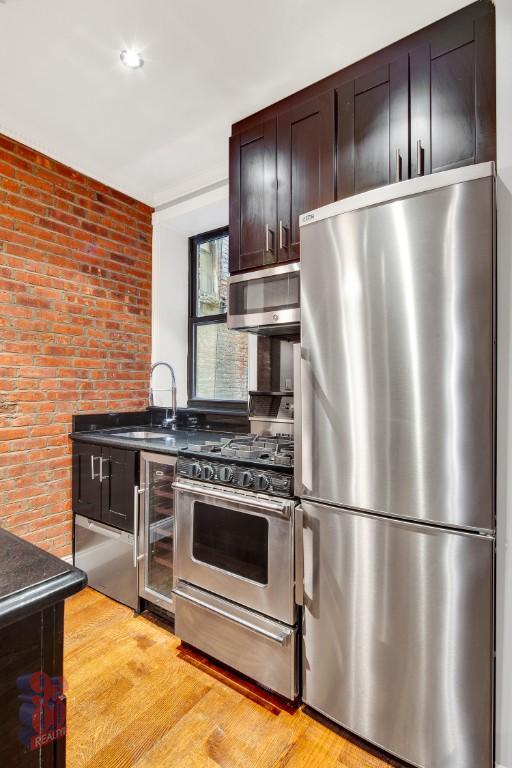 Building Photo - 438 W 52nd St
