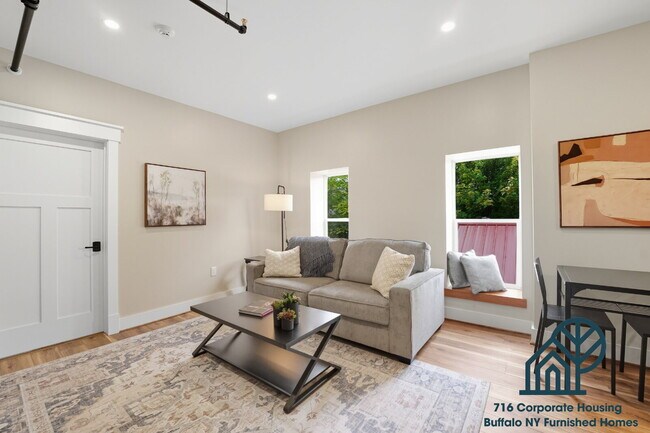 Building Photo - Furnished 2-Bedroom, 2-Bath Apartment on Connecticut St