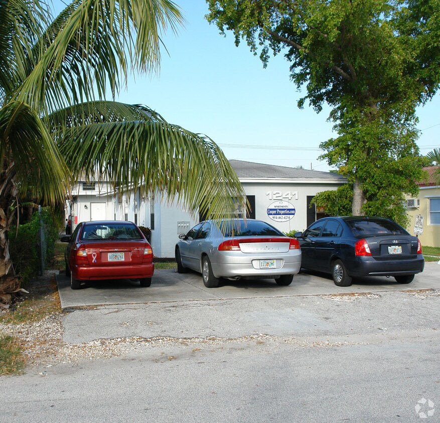 Foto del edificio - 1241 NE 14th Ave