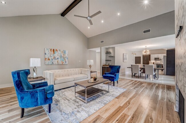 Foto del edificio - 1371 Beaujolais Ln