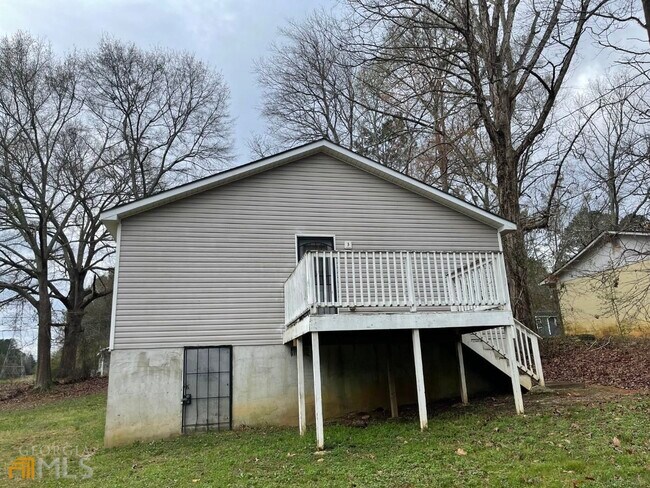 Building Photo - 133 Callie Rd