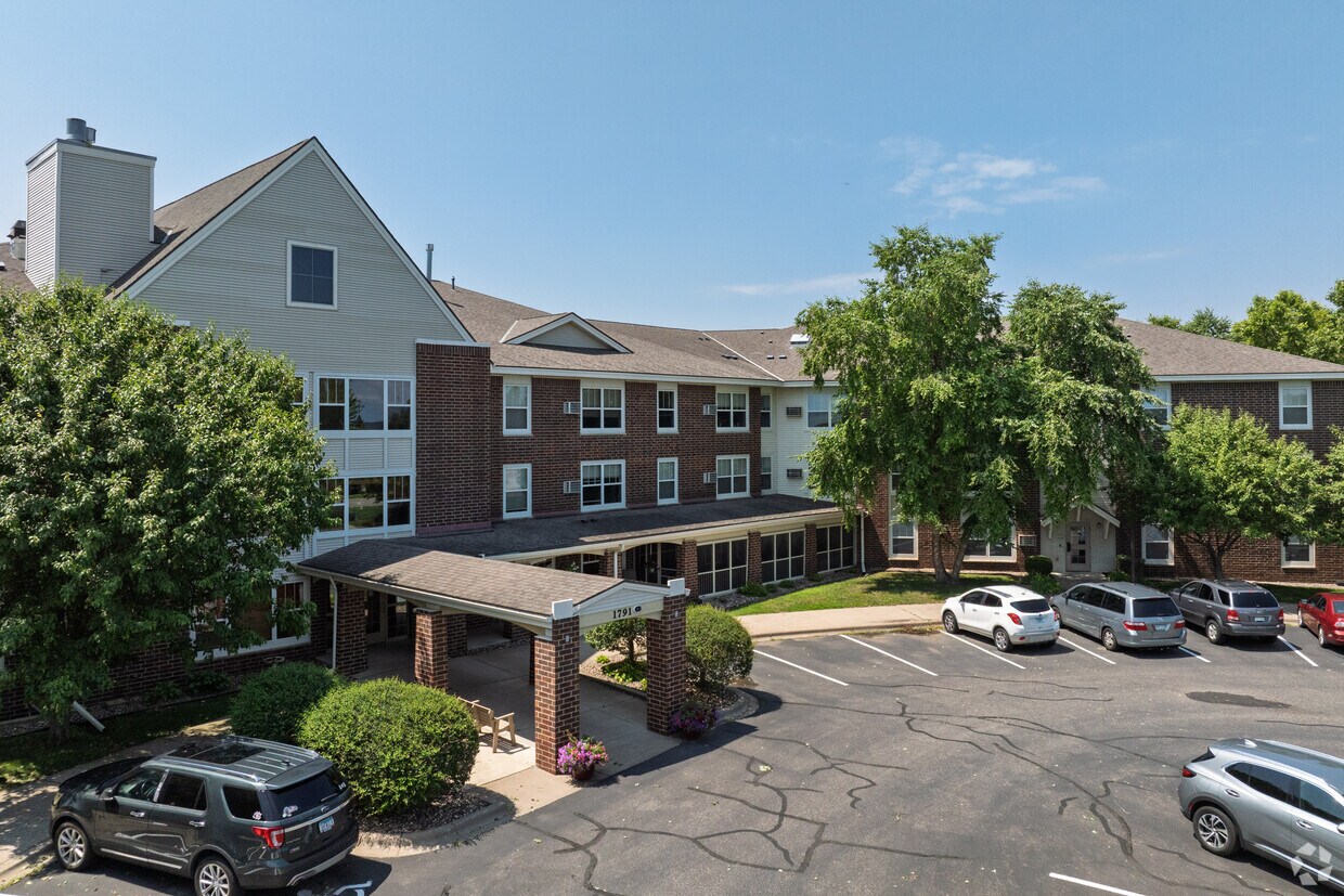 Foto del edificio - Rivertown Court