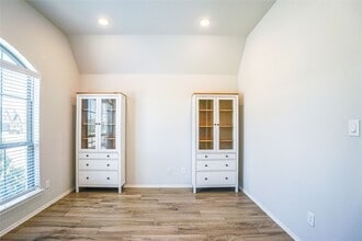 Building Photo - 2523 Verbena Bend Dr