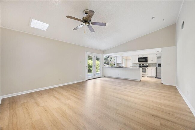 Building Photo - 4106 Greystone Dr