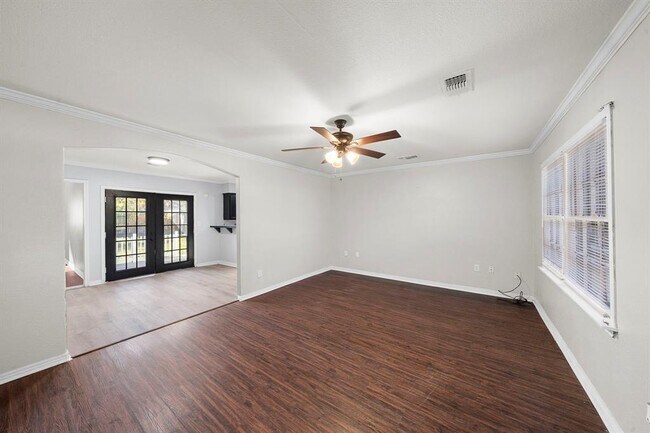 Foto del edificio - 2715 Cedar Dr