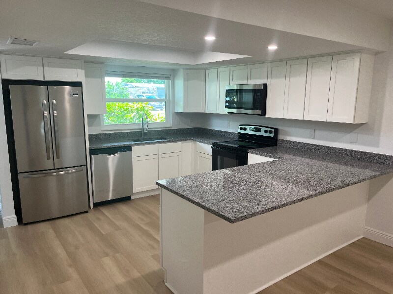 Foto principal - 5413 Shaw St
