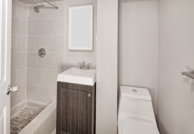 Foto del edificio - 718 10th St