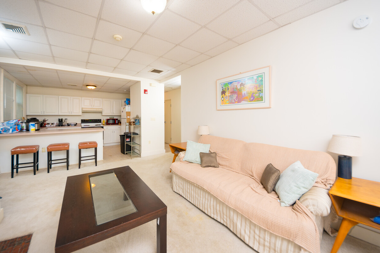 Foto principal - 445 N Duke St